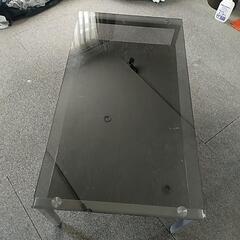 値下げ】ガラステーブルの画像
