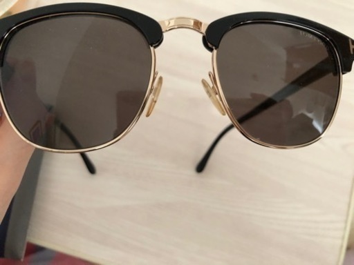 TOM FORDサングラス