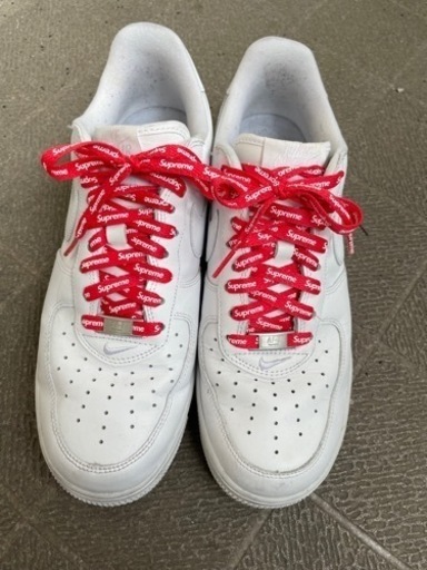 Supreme × Nike Air Force 1 Low 