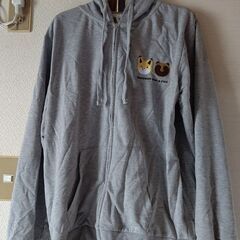 タヌキとキツネのパーカー