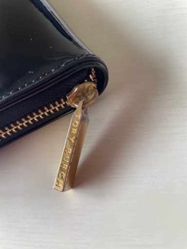 Tory Burch トリーバーチ 長財布 黒 ブラック エナメル