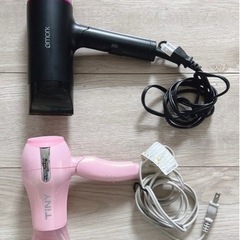 二つ　ヘアドライヤーの画像