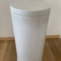 スチール製　ゴミ箱　ペダル式　30リットル