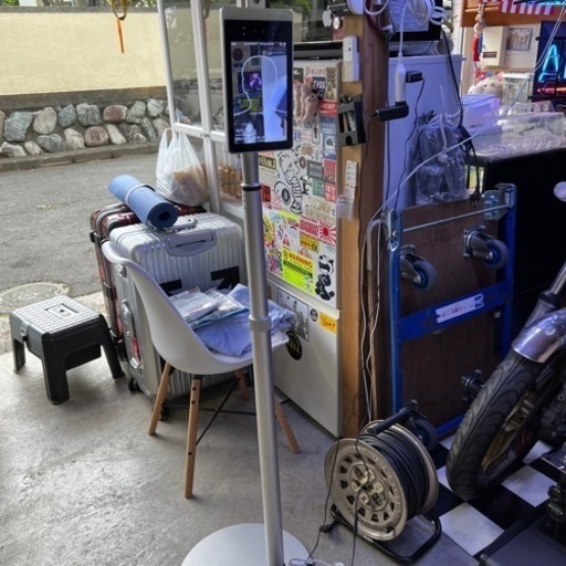 値下げしました　非接触型顔認識検温器　美品