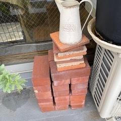 赤レンガ　レンガ