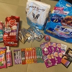 猫のご飯/トイレシート/おむつ/シャンプー 
