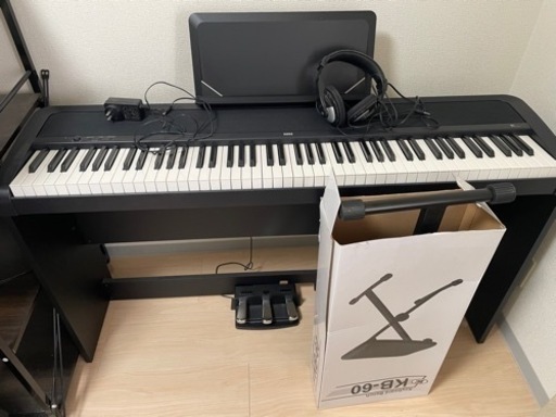 KORG 電子ピアノ 88鍵盤  B1 SP ブラック　直接引き取りの方