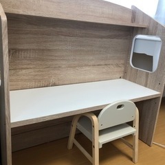 ロウヤ　キッズデスク　LAWYAの画像