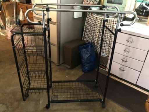 ハンガーラック　取引き中になります。