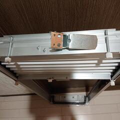 コロナウィンドウエアコン窓枠の画像