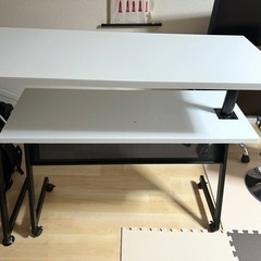 二段仕事デースクの画像