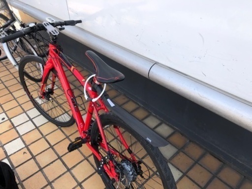 スポーツ自転車。 本物 新品を購入したので出品します。ピックアップ