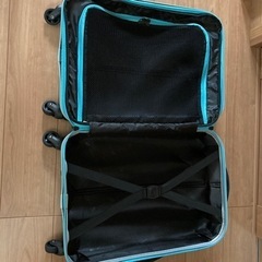 値下げしました！キレイです！キャリーバッグ。取引中です。の画像