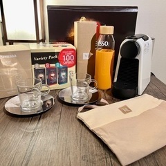 超美品21年製Nespresso Essenza Mini カプ...