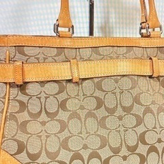 COACHコーチのバック在庫整理中の画像