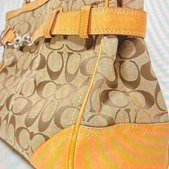 COACHコーチのバック在庫整理中の画像