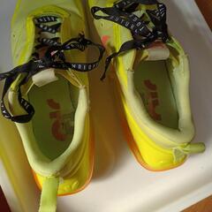 ナイキ　エアマックス2020　AIRMAX　スニーカー　蛍光イエロー　24センチの画像