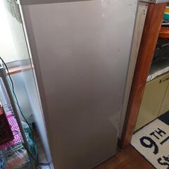 決定しました☆MITSUBISHI大容量冷凍庫121ℓ