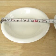 丸いお皿３枚セットの画像