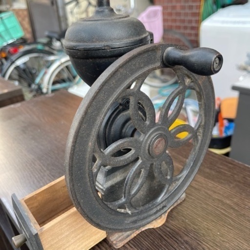 kalita 昭和レトロ　アンティークコーヒーミルレトロな雰囲気がグッド♪【リサイクルショップ道楽屋】 kalita 昭和レトロ アンティークコーヒーミルレトロな雰囲気がグッド