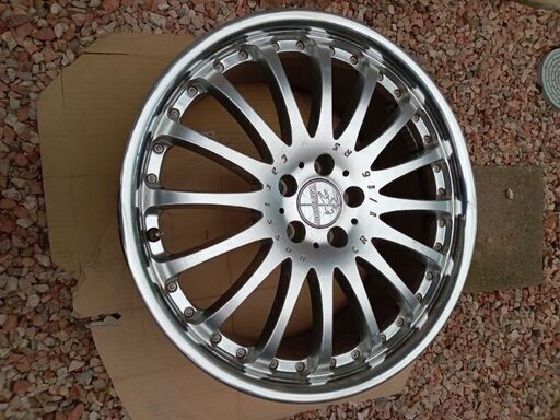 カールソン20インチ　1/16中古　4本セット