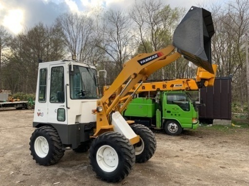 ヤンマー　タイヤショベル　V4