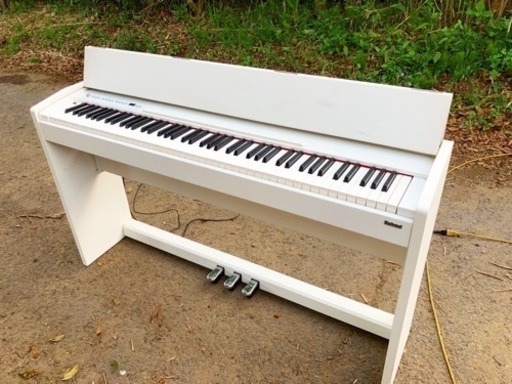 Roland 電子ピアノF-110 県内ならお届け無料、引き取りであれば5000円引き致します。