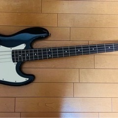 【決まりました】ベース　黒　ケース付き