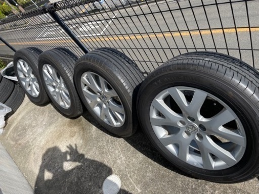 マツダ　cx5にはいてました　225 60R18