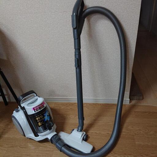 【値下げ】サイクロンクリーナー　掃除機