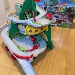 トミカ　やまのぼりドライブ