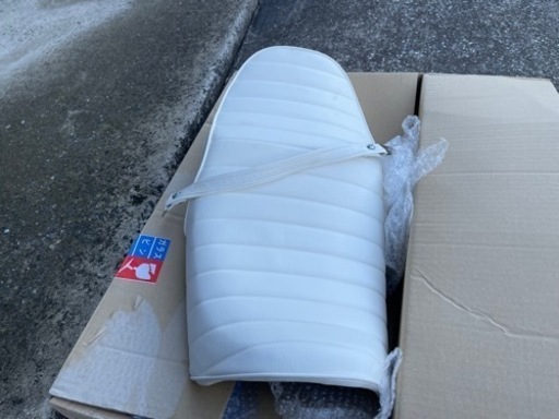 CB400FOUR (NC36)純正ベース　張り替えタックロールシート　ボブスシート