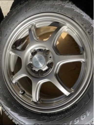 プリウス スタッドレスタイヤ 195/65R15