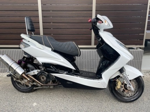 YAMAHA・シグナスx・台湾製・ロンホイ・フルカス・全国陸送可能〜