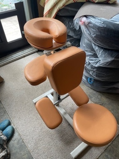 高田の高品質ラウンドチェア