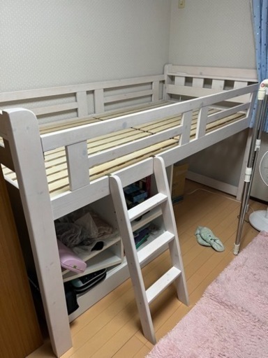 ロフトベッド　棚　ハシゴつき