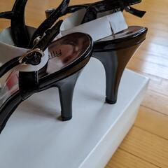 新品ヌーディー多重ストラップサンダルの画像