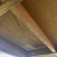 ローテーブル（使用感あり、天板裏の木の剥がれあり）の画像