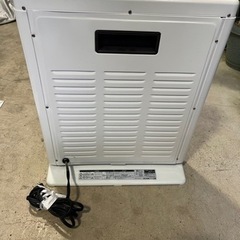 加湿器付き　ストーブの画像