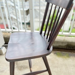 木製の椅子の画像