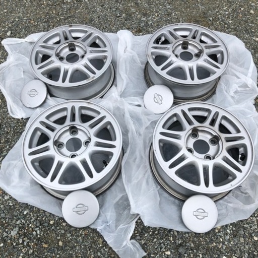 日産純正13インチ4穴アルミ4本 (お助けマン) 壬生川のタイヤ、ホイールの中古あげます・譲ります｜ジモティーで不用品の処分