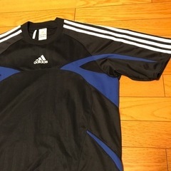 アディダス半袖練習着