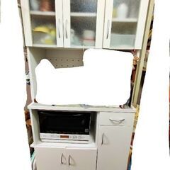 5/10まで！　訳あり　食器棚の画像