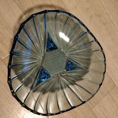 レトロ カットガラス ブルーの画像