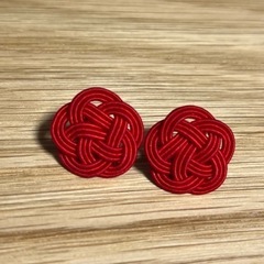 ハンドメイドピアス3セットの画像