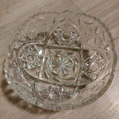 レトロ カットガラス サラダボウル中の画像