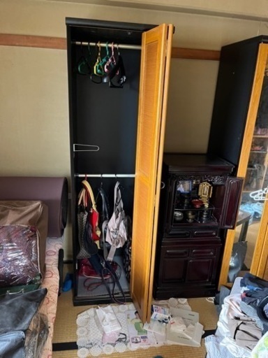 洋服タンス　収納タンス　３つ