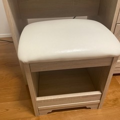 ニトリ　ドレッサーデスク　の画像