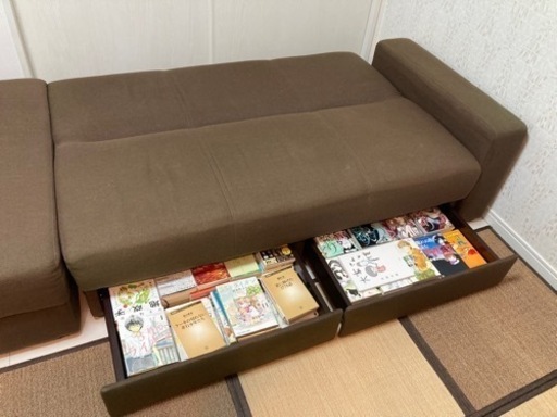 (受け渡し予定)3人掛けでベッドにもなるソファ！　収納もあり！