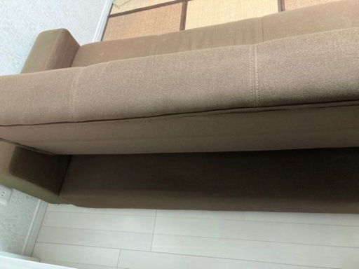 (受け渡し予定)3人掛けでベッドにもなるソファ！　収納もあり！